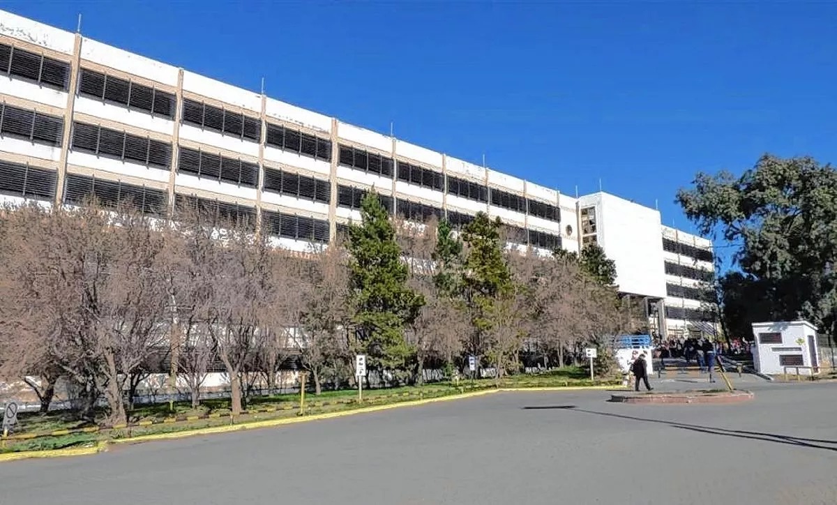 Docentes universitarios confirmaron paro para este martes y miércoles