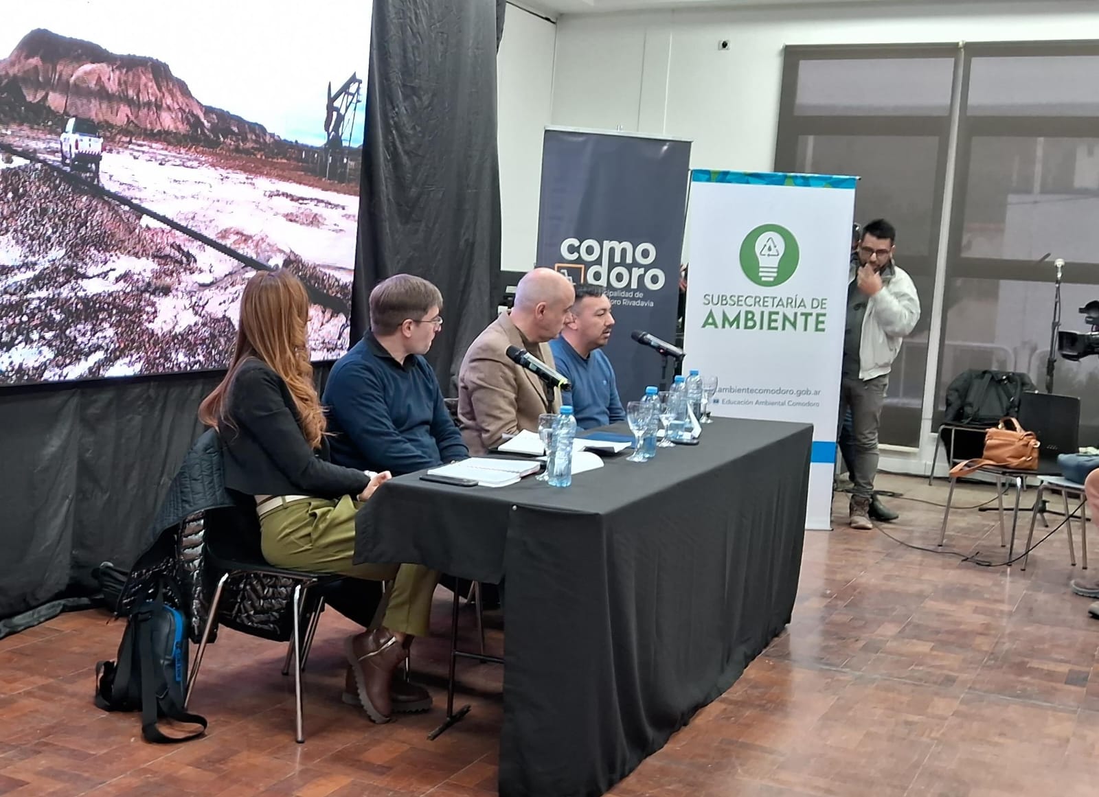 Se realizó una conferencia de prensa sobre Pasivos Ambientales