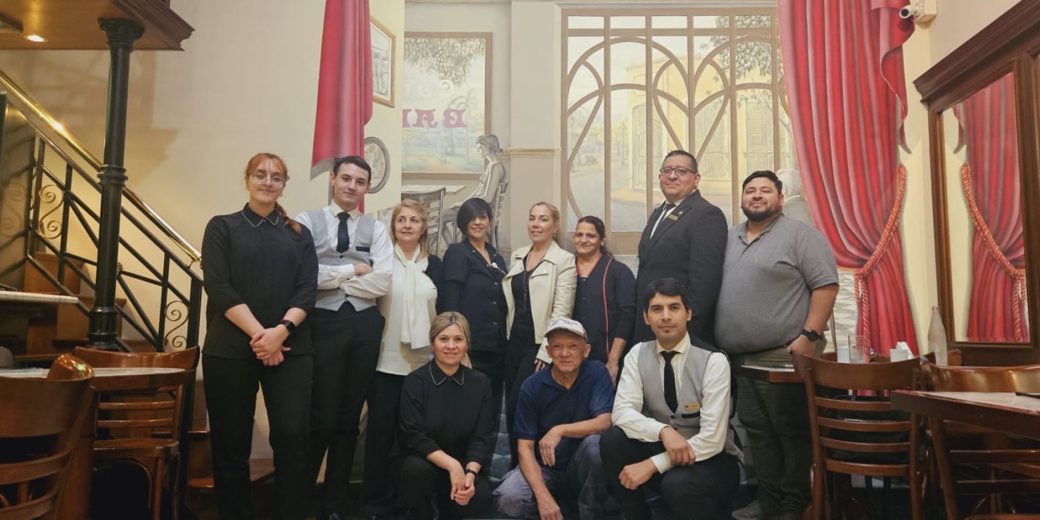 “Nuestro personal está comprometido y feliz con su trabajo”