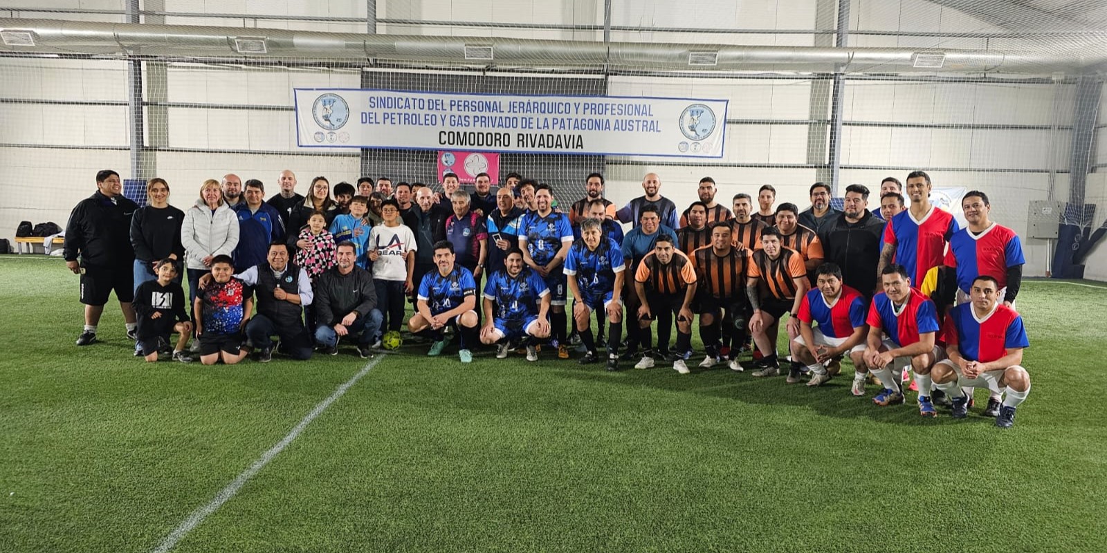 Llugdar inauguró el torneo de fútbol en Chubut con un sentido homenaje a Ricardo Núñez
