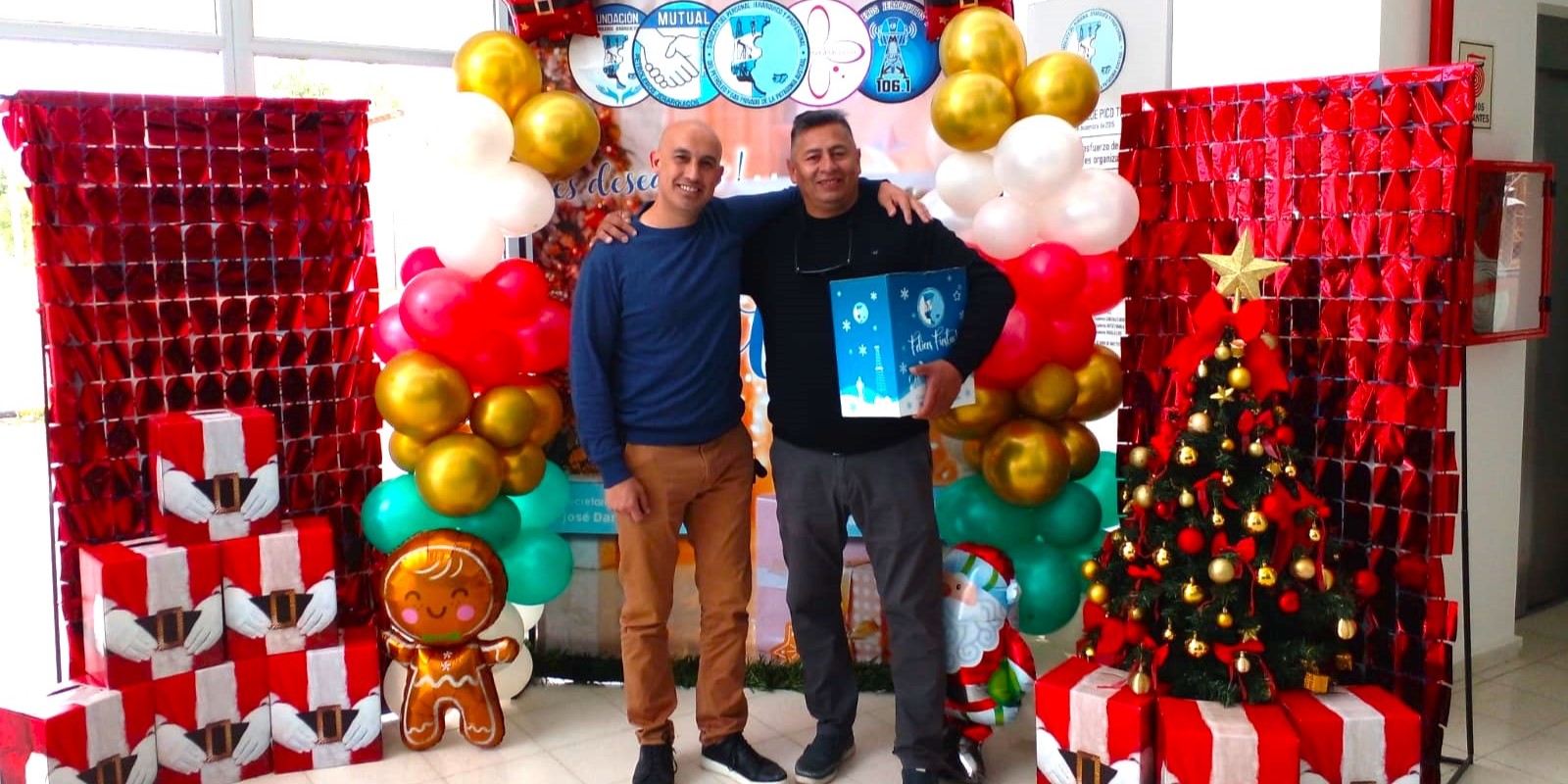 Avanza la entrega de Cajas Navideñas en la Sede Pico Truncado