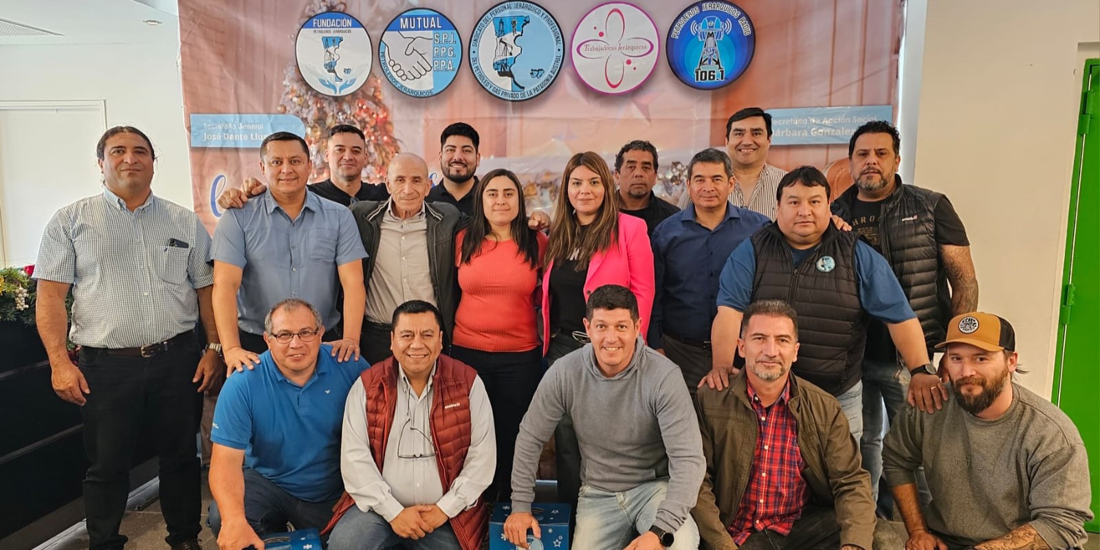 Llugdar hizo entrega de la primera Caja Navideña a Afiliados de la Institución