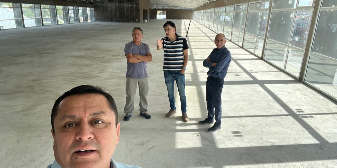 Llugdar supervisó el avance de obra de la Escuela de Kilómetro 5