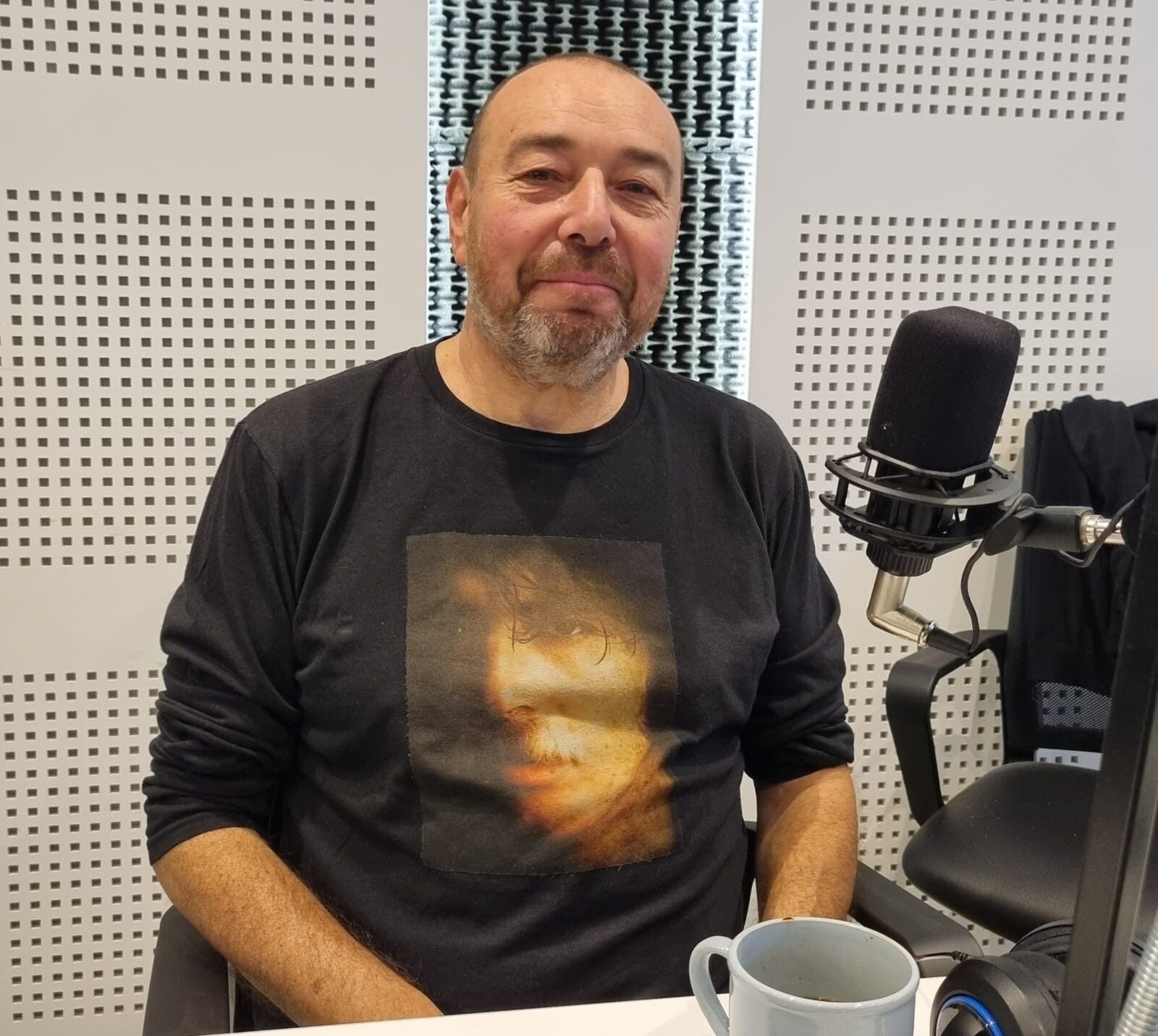 Saúl Gherscovici recibió el Martín Fierro Federal 2025 representando a Comodoro Rivadavia