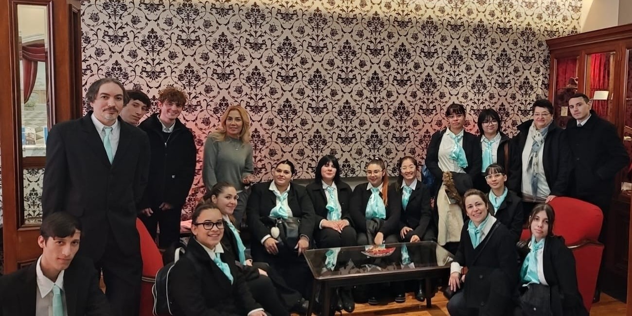 Estudiantes de Hotelería visitaron el Tanguero Hotel en Buenos Aires