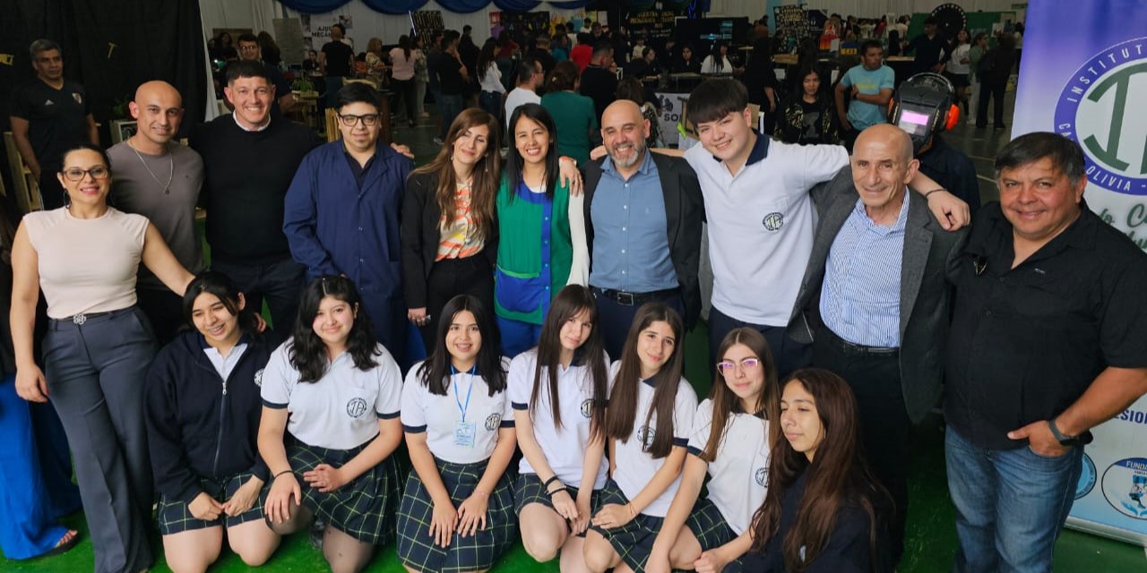 Llugdar participó de la Muestra Anual Institucional 2025 Pedagógica-Técnica del Instituto Aónikenk