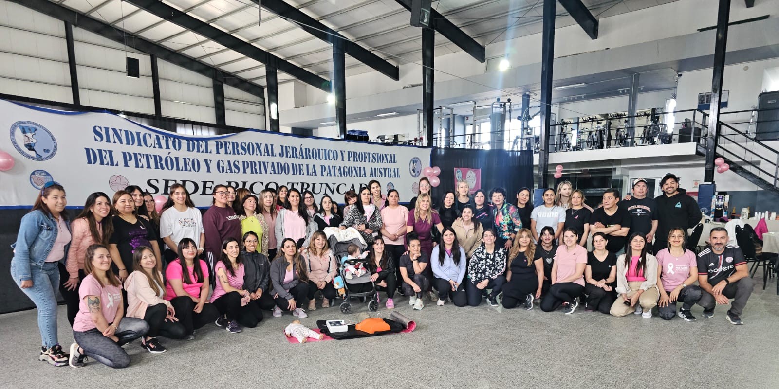 Cerramos Octubre Rosa con las compañeras de Santa Cruz: Unidas por la prevención y la salud